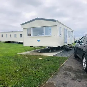 2 Bedroom Static Caravan 5* Sand Le Mere Holiday Village Near Withernsea, E. Yorkshire , Withernsea United Kingdom